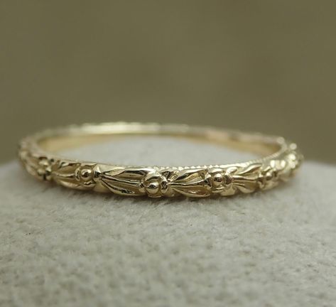 Engraved Yellow Gold Engagement Ring, Floral Gold Wedding Band, Filigree Ring Band, Vintage Ring Band, Vintage Gold Rings Women, Antique Wedding Bands For Women, Engraved Gold Band, Etched Wedding Band, Floral Engraved Wedding Band