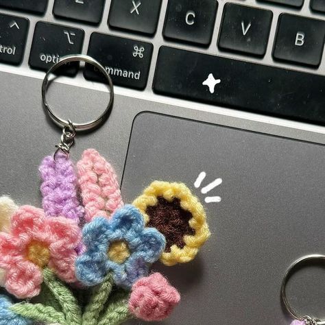 Ei Thel Mon on Instagram: "New Tutorial Alert 🌷🙈  Hi everyone! It’s been a while since I uploaded my last video! “ヽ(´▽｀)ノ” (I was super busy with my exam ToT ) And here, I am back with a new video: Mini Bouquet Keychain Tutorial ♡ Full tutorial is uploaded on my YouTube Channel 🫧 You would absolutely love this tutorial as it is no-sew and this is the perfect gift for your beloved ones. I hope you enjoy this video! Love you all (∩˃o˂∩)♡  #crochet #crochetflower #crochetbouquet #crochetvalentines #crochetgift #crochetidea" Crochet Bouquet Keychain, Crochet Flower Bouquet Keychain, Mini Flower Bouquet Crochet, Mini Bouquet Crochet, Crochet Mini Bouquet, Keychain Tutorial, Crystal Jewelry Diy, Cornelia Street, Mini Bouquet