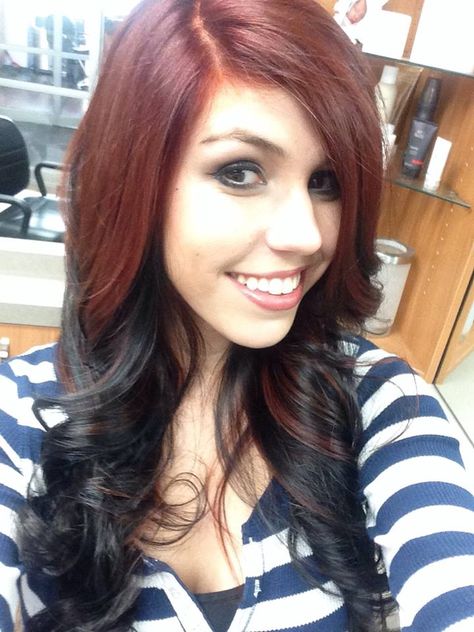 Red to black reverse ombre courtesy of Danielle Escamilla Auburn Hair With Black Underneath, Reverse Ombre Hair Brown, Ombre Hair Brown, Reverse Ombre Hair, Reverse Ombre, Black Red Hair, Dip Dye Hair, Dye Hair, Multicolored Hair