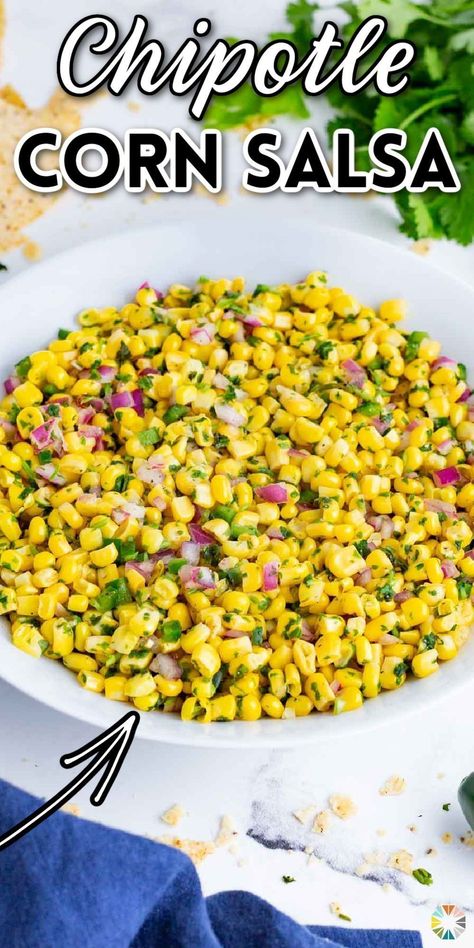 Chipotle corn salsa is the secret ingredient that takes all of your Mexican dishes to the next level. Simply combine corn, cilantro, jalapeño, lime, lemon juice, and seasonings into a bowl and stir. This fast and easy copycat recipe will become your new go-to for leveling up your favorite tacos, burritos, and bowls. Make this corn salsa today! Chipotle Corn Salsa Recipe, Easy Corn Salsa, Southwest Food, Chipotle Corn Salsa, Chipotle Corn, Sunday Meals, Chipotle Copycat, Salad Veggies, Appetizer Board