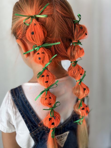 Halloween Wacky Hair Day, Cute Hairstyles For Crazy Hair Day, Spider Bubble Braids, Pumpkin Bun Hairstyle, Halloween Inspired Hairstyles, Spooky Halloween Hairstyles, Crazy Halloween Hair For Kids, Halloween Girl Hairstyles, Christmas Hair Styles For Kids Simple