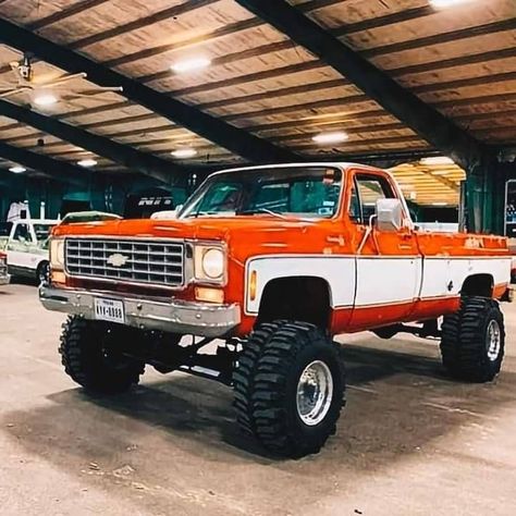 Country Trucks, Studebaker Trucks, Trucks Lifted Diesel, Ford Ranger Truck, White Truck, Custom Pickup Trucks, Honda Civic Hatchback, Civic Hatchback, Lifted Chevy Trucks