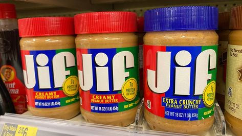 Throw Out These Recalled Jif Peanut Butters 'Immediately,' FDA Says https://lifehacker.com/throw-out-these-recalled-jif-peanut-butters-immediately-1848962436 #RL8TR.com #HoustonHomeandRent Smuckers Uncrustables, Jif Creamy Peanut Butter, Jif Peanut Butter, Potato Candy, Chicken Salads, Crockpot Candy, Peanut Butter Fudge Easy, Lemon Pound Cake Recipe, Chocolate Peanut Butter Fudge