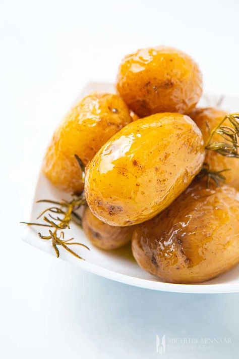 Confit Potatoes, Confit Recipes, Best Potato Recipes, Sous Vide Recipes, Scalloped Potato Recipes, Potato Recipes Side Dishes, Potato Recipe, Potato Side Dishes, Dessert Pictures