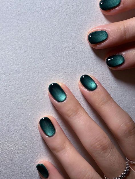 Goth Manicure Short, Short Cats Eye Nails, Short Nail Cat Eye, Cat Eye Nails Square, Simple Cat Eye Nails, Short Nails Cat Eye, Omakase Nails, Cat Eye Nails Blue, Short Cat Eye Nails