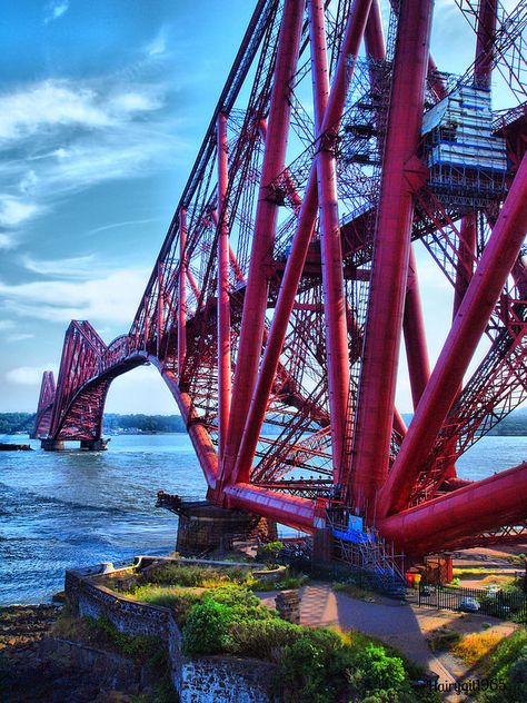 The Forth Bridge is a celebrated Scottish landmark, and a milestone in the development of railway civil engineering. It was the first major structure in Britain to be made of steel. Each of the towers has four steel tubes 12ft in diameter and reach to a height of 361ft above high water. Their foundations extend 89ft below this into the river bed, making the total height from foundations to the top of the towers 137 metres. Civil Engineering Aesthetic, Trust Me Im An Engineer, South Queensferry, Bridges Architecture, Ing Civil, Forth Bridge, Love Bridge, Im An Engineer, Bed Making