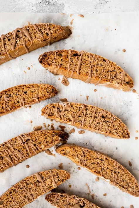 Chai Spiced Biscotti, Chai Spice Recipe Desserts, Chai Biscotti Recipe, Fall Biscotti, Apple Biscotti, Chai Biscotti, Chai Desserts, Spiced Biscotti, Greek Yogurt Granola