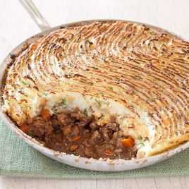 Shepherd's pie - America's Test Kitchen - saved in files Shepherd Pie, Shepherds Pie Recipe, America's Test Kitchen Recipes, Cottage Pie, Shepherd's Pie, Cooks Illustrated, America's Test Kitchen, Creamy Potato, Americas Test Kitchen