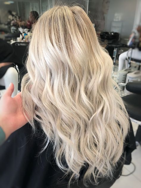 Bright blonde Platinum Blonde Balayage Curly Hair, Dimensional Platinum Blonde Balayage, Really Blonde Balayage, Really Light Blonde Hair, Platinum Foils, Really Blonde Highlights, Really Blonde Hair, Balayage On Long Hair, Blonde 2023