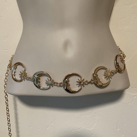 Celestial Moon and Starburst Chain Belt -gold toned... - Depop Moon Belt, 2000s Accessories, Waist Jewelry, My Little Pony Twilight, Belt Gold, Gold Belt, Gold Belts, End To End, Girly Accessories