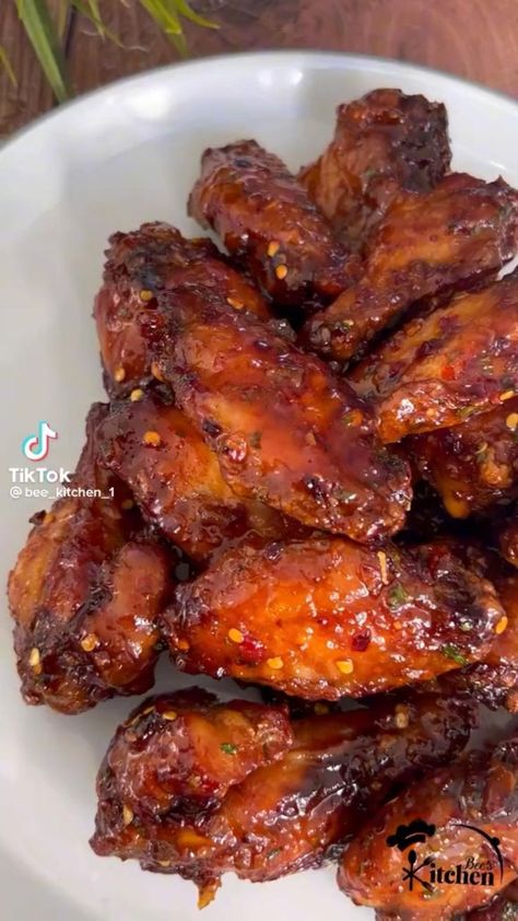 Chicken Tenderloin Recipes, Crispy Chicken Wings, Tasty Recipes Videos, Healthy Homemade Recipes, Health Dinner Recipes, Fair Food Recipes, Chicken Wing Recipes, Wing Recipes, Food Videos Cooking