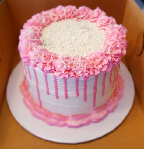 Baby Shower Drip Cake, Choc Drip Cake, White Drip Cake, Round Birthday Cakes, Pink Champagne Cake, Pink Baby Shower Cake, Whipped Icing, Cakes Decorated, 25th Birthday Cakes