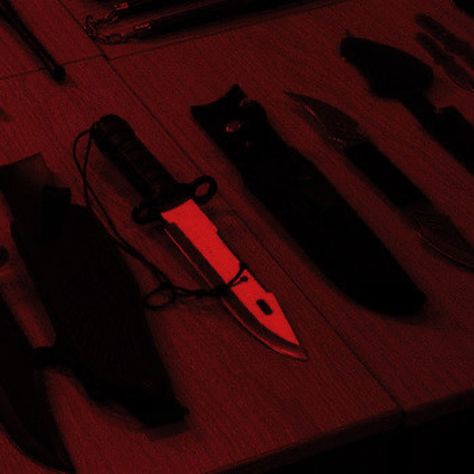 Dark Red Aesthetic Knife, Knife Red Aesthetic, Redroom Aesthetic, Muzzle Aesthetic, Ghostface Aesthetic, Lana Myers, Knife Aesthetic, Black Widow Aesthetic, Red Aesthetic Grunge