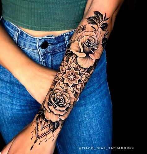 Lace Sleeve Tattoos, Unique Half Sleeve Tattoos, Lower Arm Tattoos, Shoulder Sleeve Tattoos, Mama Tattoo, Half Sleeve Tattoos Forearm, Arm Sleeve Tattoos For Women, Hip Tattoos, Feminine Tattoo Sleeves