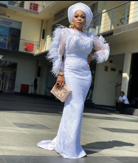 Aso Ebi Dresses, White Lace Gown, Nigerian Lace Styles, African Lace Styles, Lace Gown Styles, Lace Dress Styles, African Lace Dresses, Aso Ebi Styles, Dress African