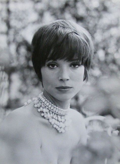 Elsa Martinelli, Elsa Pictures, Really Short Hair, Hooray For Hollywood, Italian Beauty, Italian Actress, Short Wavy Hair, Diabolik, Beauty Icons