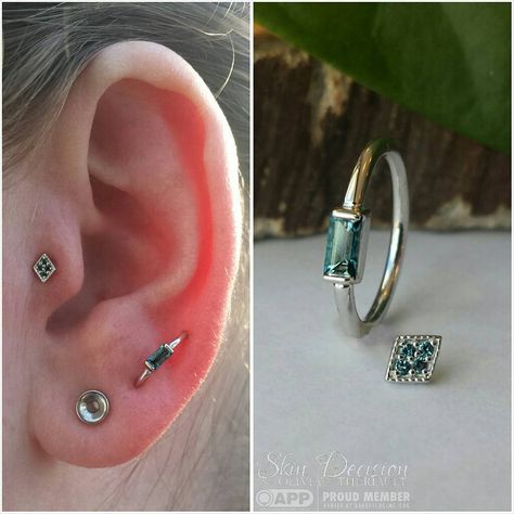 Megan, you are a ray of sunshine girl. ⛅ Check this Baguette cut London Blue Topaz ring, looking so good in this new orbital piercing! Not… Piercing Orbital, Orbital Piercing, Lobe Piercings, Sunshine Girl, A Ray Of Sunshine, Ray Of Sunshine, Lobe Piercing, London Blue Topaz Ring, Piercing Ring