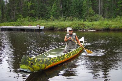 The Fiberglass Manifesto: A Trout Canoe Odyssey Canoe Painting, Canoe Ideas, Painted Canoe, Canoe Paddles, Wood Canoe, Canoe Building, Canoe Fishing, Duck Boat, Row Boats