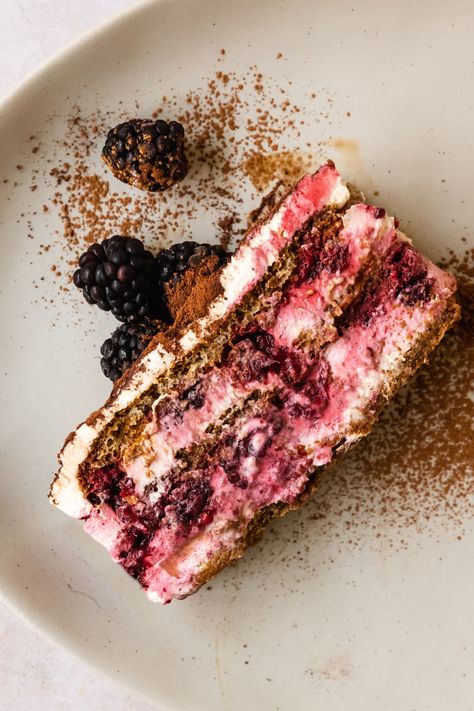 Blackberry Tiramisu, Mascarpone Filling, Sweets Photo, Tiramisu Cake, Cake Easy, Easy No Bake, Italian Cheese, Bake Dessert, Icebox Cake