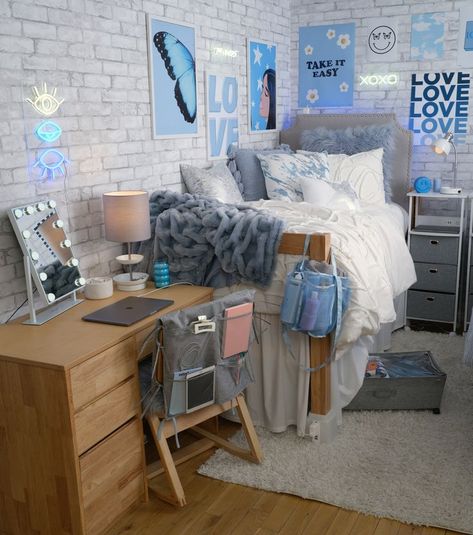 Pastel Blue Dorm Room Aesthetic, Gray And Blue Room Ideas Bedroom, Blue And Gray Room Ideas, College Dorm Room Ideas Blue And Grey, Blue Themed Room Decor, Blue Grey Room Bedrooms, Blue Gray Bedroom Aesthetic, Dorm Room Blue And Grey, Light Blue And Grey Dorm Room Ideas