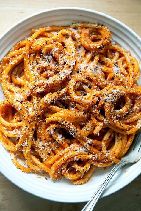 Ina Garten’s Vodka Sauce {Best Vodka Sauce Ever} | Alexandra’s Kitchen Best Penne Alla Vodka Recipe, Best Vodka Sauce, Penne Vodka, Pasta Alla Vodka, Vodka Sauce Recipe, Best Vodka, Vodka Sauce Pasta, Penne Alla Vodka, Vodka Pasta