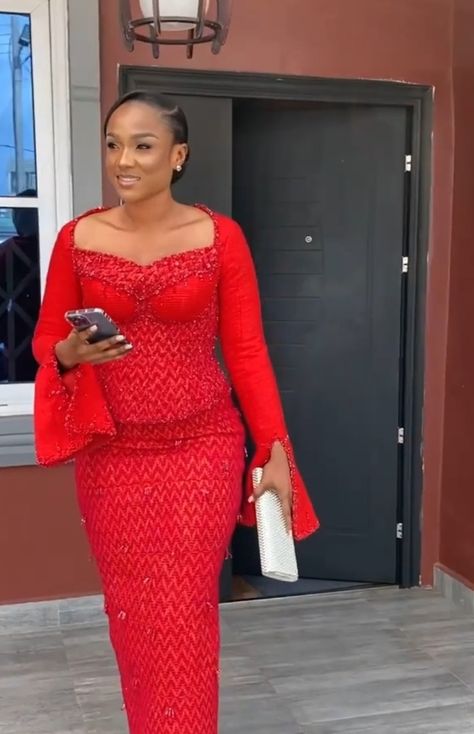 Red Kente Dress, Red African Dress, Kente Dress Styles Classy, Kente Dress Styles, African Maternity Dresses, Aso Ebi Lace Styles, Fancy Attire, Classy Short Dresses, Kente Dress