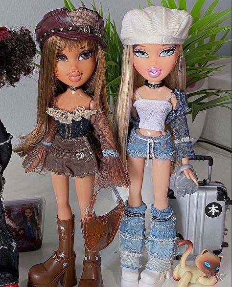 2000s Fashion Outfits Bratz, Beats Doll Outfits, Cloe Bratz Aesthetic Outfits, 2000s Fashion Bratz, Bratz Skirt Outfit, Bratz Denim Outfit, Bratz Doll Restyle, Yasmin Bratz Aesthetic Outfits, Bratz Summer Outfits