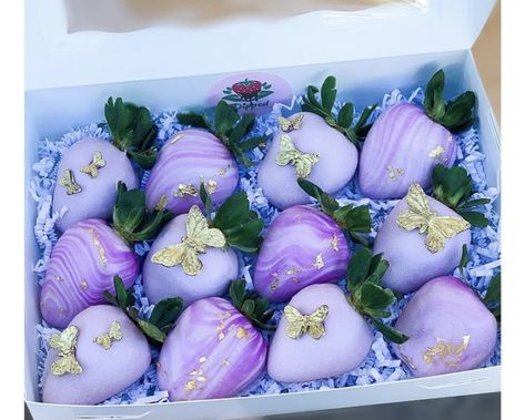 Purple Sweet Treats, Pink Marble Strawberries, Purple Butterfly Strawberries, Purple Birthday Desserts, Purple Party Desserts, Purple Birthday Strawberries, Purple And White Chocolate Strawberries, Tangled Chocolate Covered Strawberries, Purple Dipped Strawberries