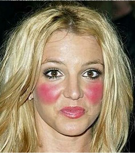 Major fail Bad Makeup Fails, Beyonce Show, Bad Makeup, Makeup Fails, Pet Peeves, Pink Makeup, Tickled Pink, Blush Makeup, Spears