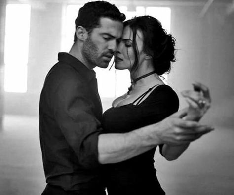 ❤ Tango Dance Photography, Modern Dance Photography, Ballroom Dance Photography, Dancing Photography, Dancing Together, Dance Aesthetic, Belly Dancing Classes, Dance Together, Day Of Dead