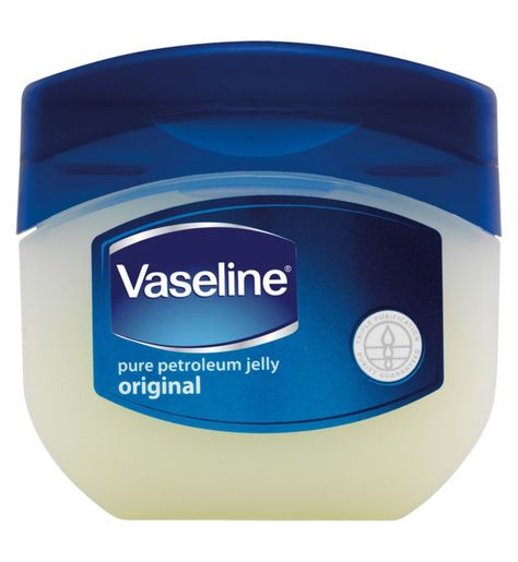 Vaseline Best Uses | Vaseline for Beauty Vaseline Cocoa Butter, Vaseline Original, Overnight Beauty Hacks, Vaseline Beauty Tips, Vaseline Petroleum Jelly, Vaseline Jelly, Overnight Beauty, Lotion For Dry Skin, Petroleum Jelly