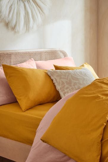 Pink And Yellow Bedroom, Mustard Bedroom, Pink Duvet, Yellow Bedroom, Spare Bedroom, Pink Bedding, Yellow Mustard, Yellow And Pink, Pink And Yellow