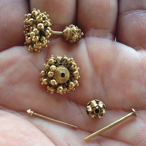 Bugadi Earrings, Vintage Indian Jewelry, Temple Jewellery Earrings, Nose Ring Jewelry, Antique Jewellery Designs, Gold Jewelry Simple Necklace, Fancy Jewellery Designs, Women In India, Gold Necklace Indian Bridal Jewelry