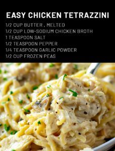 Easy Chicken Tetrazzini Chicken Tetrazzini Casserole, Easy Chicken Tetrazzini, Chicken Tetrazzini Recipes, Low Fat Chicken, Homemade Garlic Bread, Chicken Tetrazzini, Baked Casserole, American Dishes, Perfect Dinner