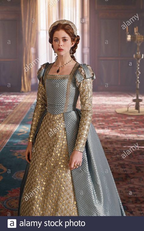 Download this stock image: USA. Charlotte Hope in ©Starz! new series : The Spanish Princess- season 2 (2020). Plot: The beautiful Spanish princess, Catherine of Aragon, navigates the royal lineage of England with an eye on the throne. Ref: LMK106-J6835-081020 Supplied by LMKMEDIA. Editorial Only. Landmark Media is not the copyright owner of these Film or TV stills but provides a service only for recognised Media outlets. pictures@lmkmedia.com - 2D632N1 from Alamy's library of millions of high Medieval Royalty, Charlotte Hope, 1500s Fashion, The Spanish Princess, Fantasy Inspo, Tudor Dress, Tudor Fashion, Spanish Princess, Detail Couture