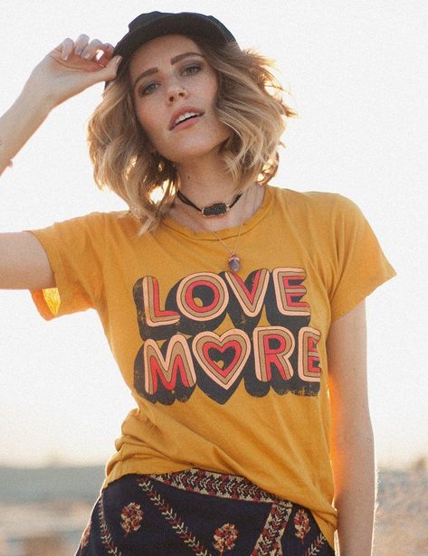 e6d8545daa42d5ced125a4bf747b3688desc45638060ri Western Tee, Tumblr Outfits, Eco Friendly Clothing, Love More, Sweet Style, Mellow Yellow, 70s Fashion, Top Selling, Outfits Casuales