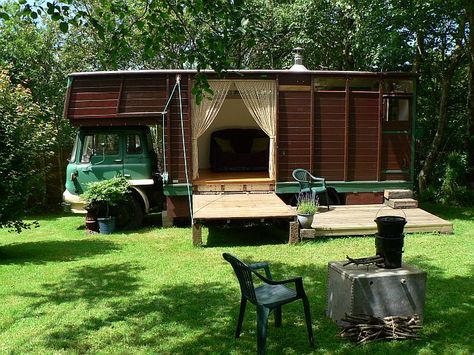 Horse Box Conversion, House Truck, Cornwall House, Canopy And Stars, Vegetable Boxes, Mini Loft, Camping 101, Horse Box, Mobile Living