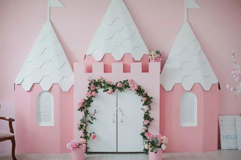 5 Key Trends to Watch in 2022, According to Etsy House Flowers, Newborn Backdrop, Custom Backdrops, Seamless Backdrop, Matte Fabric, Pink House, Magnetic Wall, Printed Backdrops, Fabric Backdrop