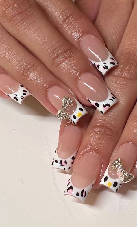 Paznokcie Hello Kitty, Kitty Nails, Nails Cute, Girly Acrylic Nails, Hello Kitty Nails, Classy Acrylic Nails, Short Square Acrylic Nails, Pretty Gel Nails, Really Cute Nails