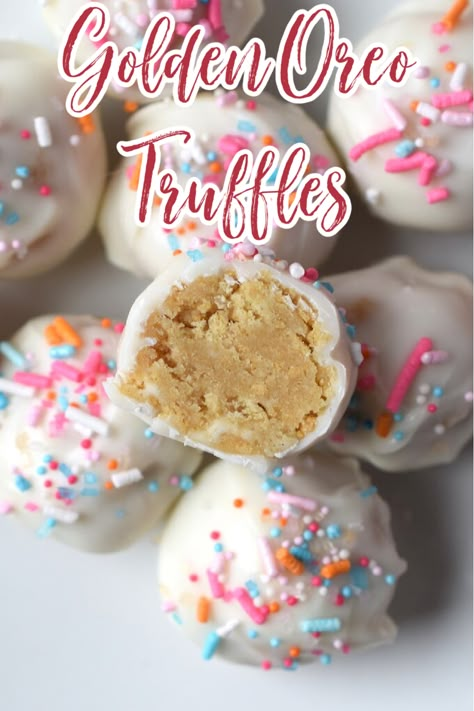 Golden Oreo Truffles – Truffles made from golden oreos and topped with white chocolate and sprinkles! These truffles are perfect for the holidays or as a dessert for any party! Truffle Recipe | Golden Oreo Truffles | Golden Oreo Recipe Golden Oreo Cake Pops, White Oreo Truffles, Vanilla Oreo Truffles, Golden Oreo Truffles, Golden Oreo Balls, Golden Oreo Recipes, Golden Oreo Cake, Vanilla Truffles, Oreo Cake Pops Recipe