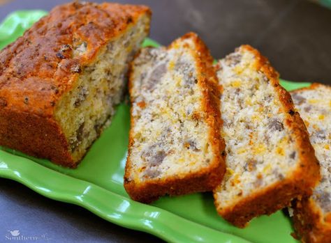 Sausage & Cheese Bread - A Southern Soul Sausage Cheese Bread, Bisquick Sausage, Cheese Loaf, Sausage Bread, Veggie Sausage, Breaking Bread, Sausage Balls, Breakfast Bread, Bread Toast