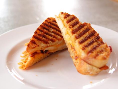 Get Chicken Bacon Ranch Panini Recipe from Food Network Chicken Bacon Ranch Panini, Pioneer Woman Recipes Chicken, Panini Recipe, Ree Drummond Recipes, Grilled Sandwiches, Panini Recipes, Spicy Mustard, Sandwich Ingredients, Food Network Canada