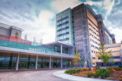 Oakville Trafalgar Memorial Hospital outside entrance. Hospital Outside, Hospital Background, Story Backgrounds, Sims Builds, Memorial Hospital, Care Facility, Pretty Room, Multi Story Building, Entrance