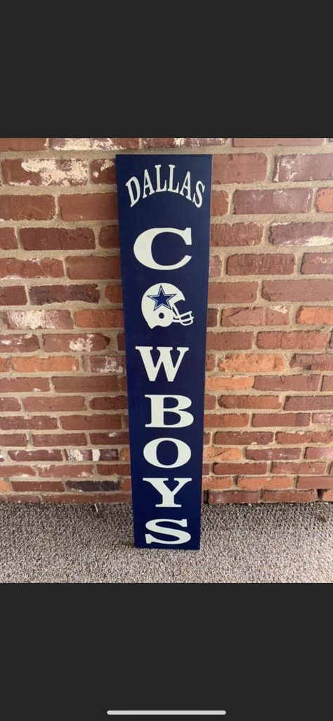 Outdoor Wooden Christmas Decorations, Dallas Cowboys Crafts, Woodworking Items That Sell, Cowboys Wreath, Welcome Sign Front Door, Dallas Cowboys Decor, Cowboys Sign, Cowboy Crafts, Welcome Signs Front Door