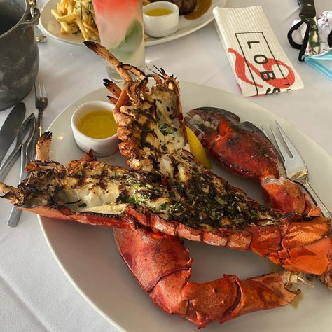 Lobster Aesthetic, Aesthetic Seafood, Lobster Menu, Oven Dried Tomatoes, Lobster Restaurant, Butter Poached Lobster, Poached Lobster, Lobster Salad, King Crab Legs