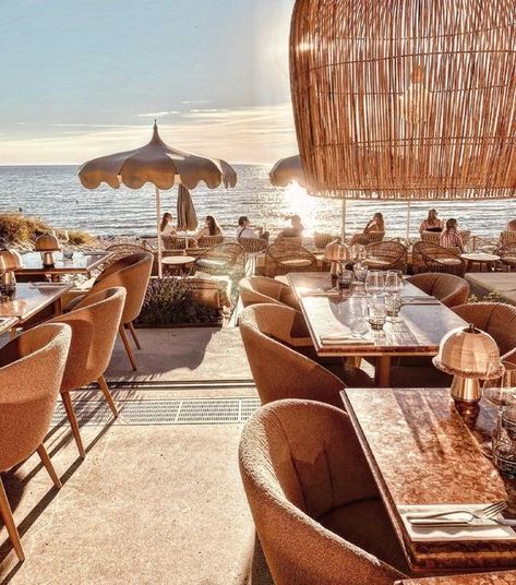 Beach Front Restaurant, Beach Restaurant Design, Long Lunch, Tropical Interior, Beach Restaurant, Instagram Life, Weekend Vibes, Restaurant Design, Beach Club