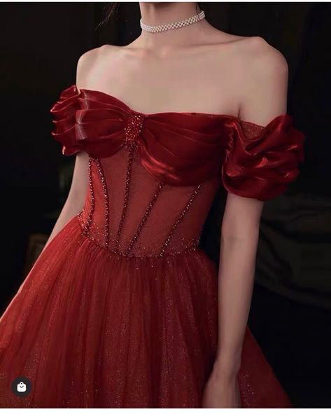 Red Corset Dress Aesthetic, Red And Gold Dress Aesthetic, Dark Red Corset Prom Dress, Dark Red Corset Dress, Red Ball Gown Princesses, Prom Maroon Dress, Dark Red Princess Dress, Red Fairytale Dress, Fantasy Dress Red