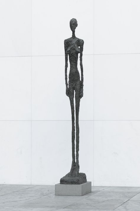 Giacometti Art, Male Statue, Wire Sculptures, Alberto Giacometti, Modern And Contemporary Art, Chur, Caravaggio, Sculpture Installation, Figurative Sculpture