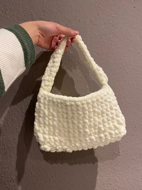 Puffy Bag, Alize Puffy, Diy Sewing Clothes, Sewing Clothes, Handmade Crochet, Crochet Bag, Diy Sewing, Crochet Projects, Sewing