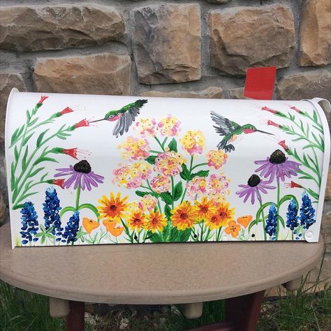 Painted Mailbox, Mailbox Flowers, Mailbox Makeover, Large Mailbox, Mailbox Landscaping, Painted Mailboxes, Diy Mailbox, Mailbox Design, Native Flowers